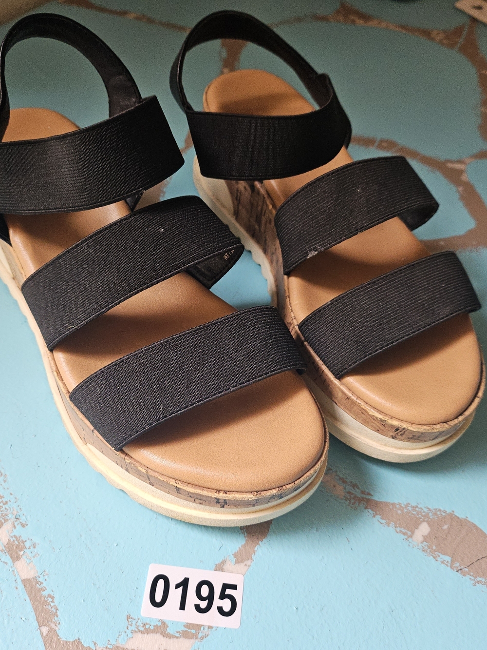Universal Thread Black Elastic Strap Platform Sandals 195